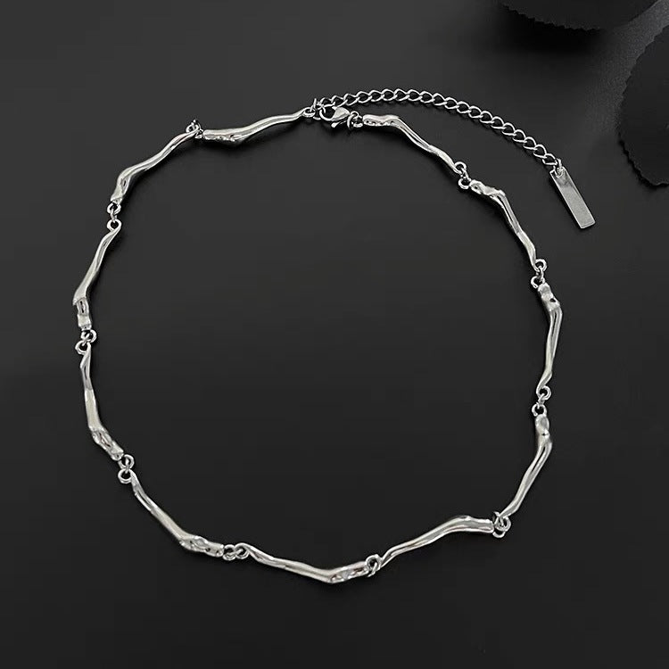 Twisted Wave Pattern Necklace For Men And Women