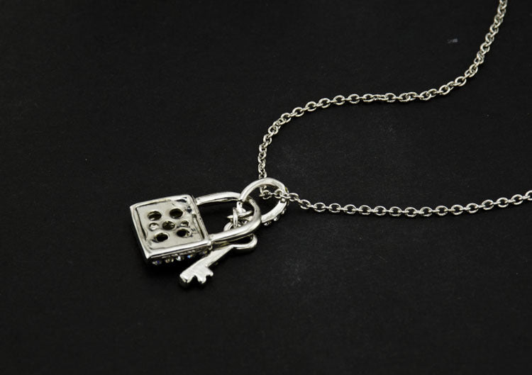New Korean Style Pendant Fashion Key Lock Necklace